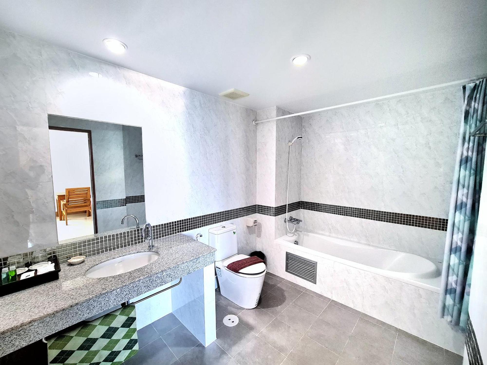 Nanthana Villa Pattaya Zewnętrze zdjęcie